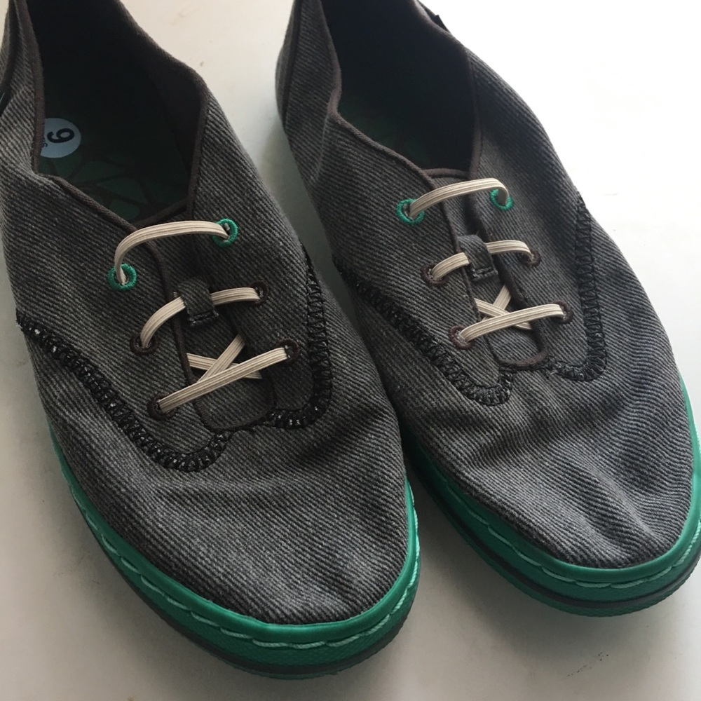 Teva  shoreline shoes